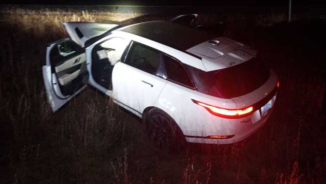 Man arrested after allegedly rolling Range Rover on I-95 in Greenland, fleeing scene