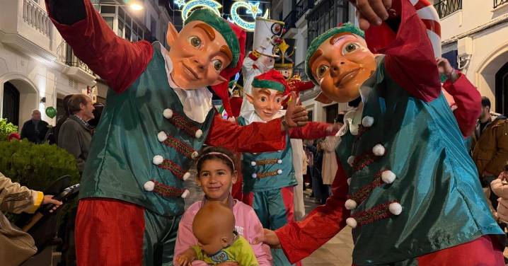 Las mejores imágenes del encendido del alumbrado especial de Navidad en Montilla