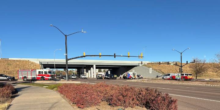 Man arrested after reported paramedic assault, suicide attempt shuts down busy Colorado Springs intersection