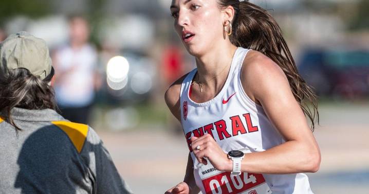 Fourteen D51 athletes sign to play college sports