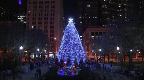 Chicago Tree Lighting Ceremony: Official city Christmas tree to light up Millennium Park, Christkindlmarket opens Friday