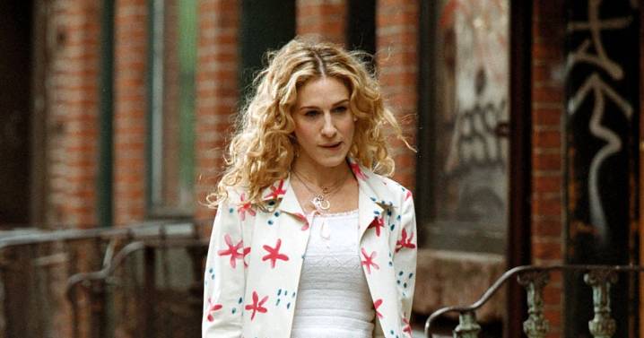 Carrie Bradshaw Invented The No-Pants Look On ‘SATC’ 24 Years Ago