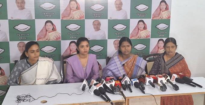 Nuapada bypoll BJD women leaders urge Kalpana Dholakia not to fall into BJP trap