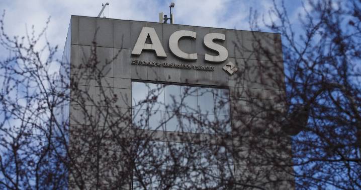 Ibex 35 subió hoy, 24 de noviembre, tras el repunte de las acciones de ACS