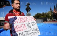 Marchan también contra “abusivos de recargos” en revalidación vehicular
