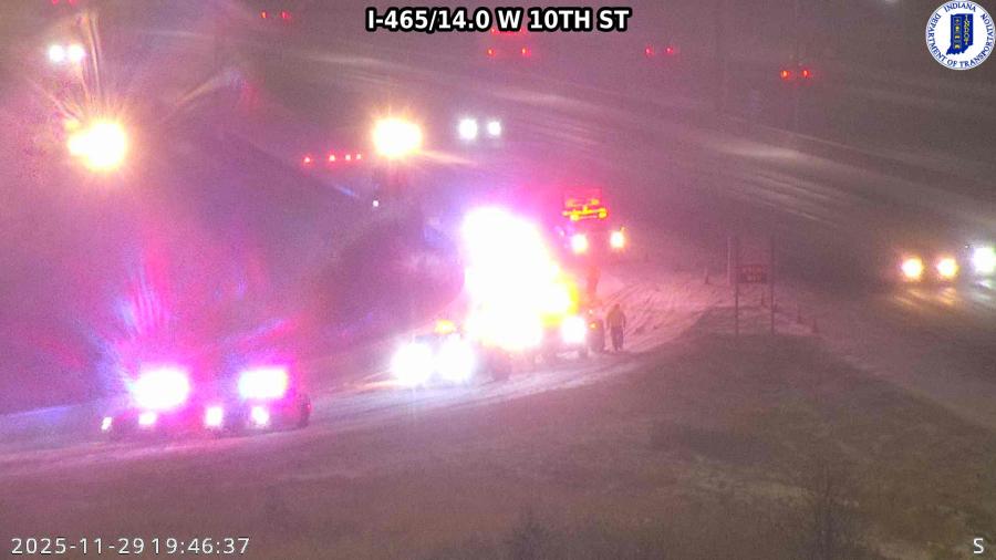 State trooper hospitalized after crash on Interstate 465 on west side of Indianapolis