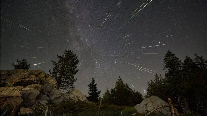 November Nights Are Dazzling With These 3 Meteor Showers. How to Watch Like a Pro