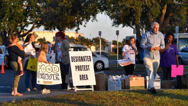 Cape View Elementary Supporters at November 18th School Board Meeting