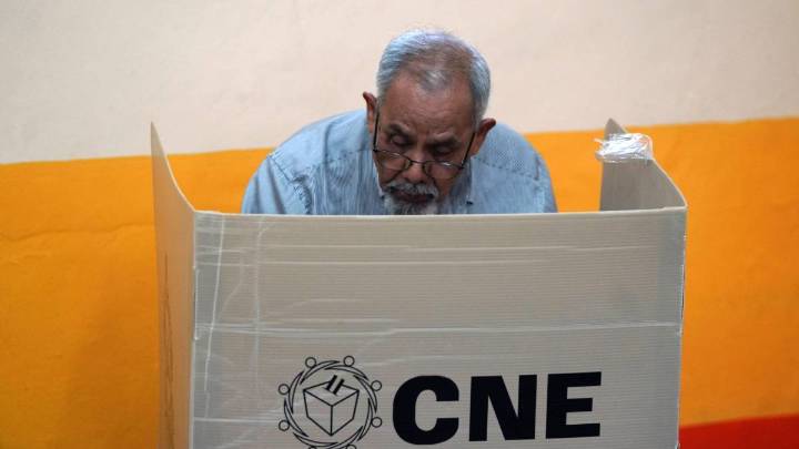 Honduras vota para elegir presidente en medio de tensión y presión de Trump por apoyar a Asfura