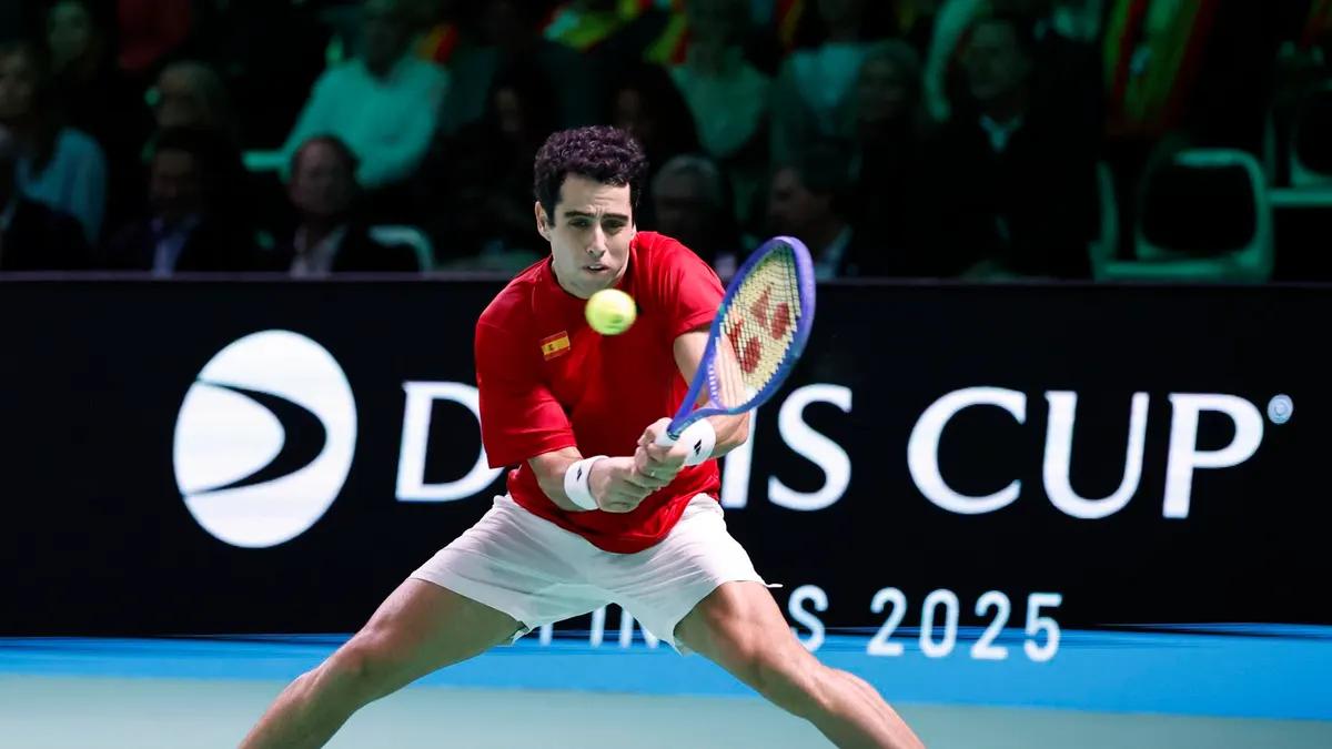 Jaume Munar pierde ante Zverez y el pase a la final de la Davis se decidirá en el dobles