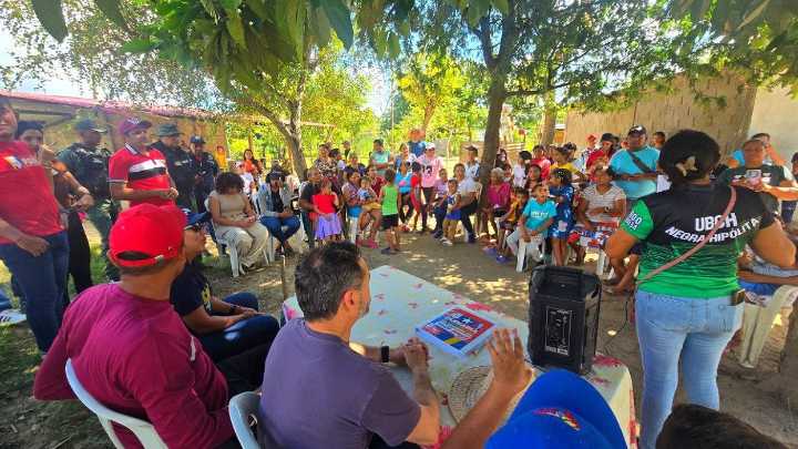 Avanza la conformación de Comités Bolivarianos de Base en las comunas de todo el país