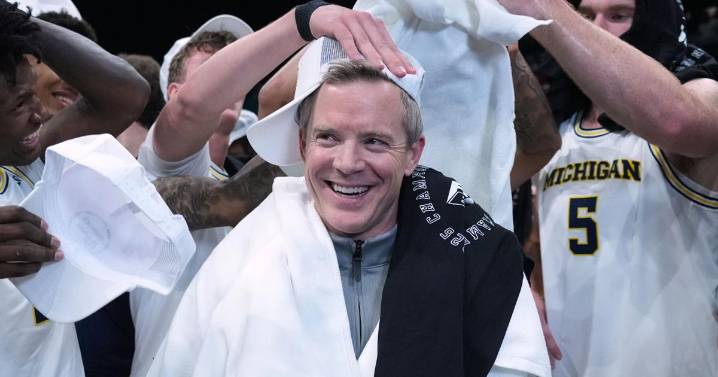 No. 7 Michigan routs No. 12 Gonzaga 101