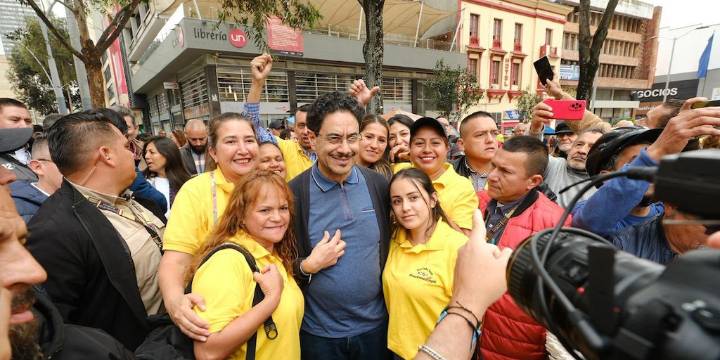 Movilización en Bogotá en apoyo a Iván Cepeda: derechos políticos en juego y la “lucha” contra el Consejo Nacional Electoral