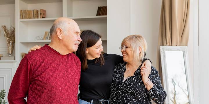 Corte Constitucional exime a hijos del cuidado obligatorio de sus padres y ordena a las EPS asumir esa responsabilidad