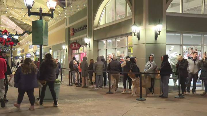 Black Friday shopping hours in Louisville and southern Indiana: LIST