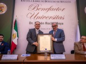 Recibe gobernador Rocha Moya la distinción “Benefactor Universitas” de la Escuela Libre de Derecho de Sinaloa