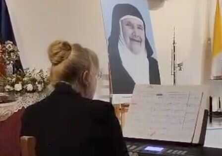 El recital poético-musical de la Hermana Cristina, este viernes a la capilla de Desamparados