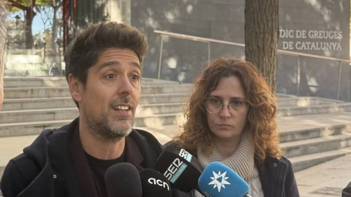 Los Comuns llevarán ante el Gobierno, la Síndica y la ACA la prohibición de llenar agua en fuentes públicas de Martorell