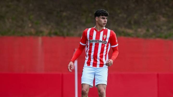 El Sporting 'ficha' a Manu tras la baja de Loum, el análisis de Borja: «Nos sorprendió gratamente»