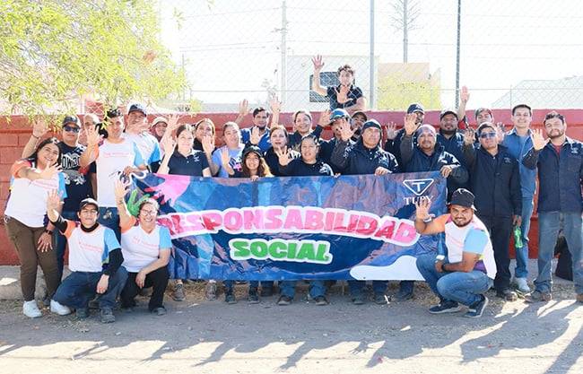 Tupy fortalece su compromiso con la comunidad: 45 voluntarios rehabilitan la plaza de la Colonia Omega en Saltillo.