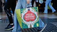 Comercio se entusiasma con Black Friday y Navidad, y se resigna al balotaje presidencial