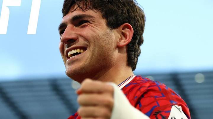 Iván Azón estrena su cuenta goleadora en el Ipswich