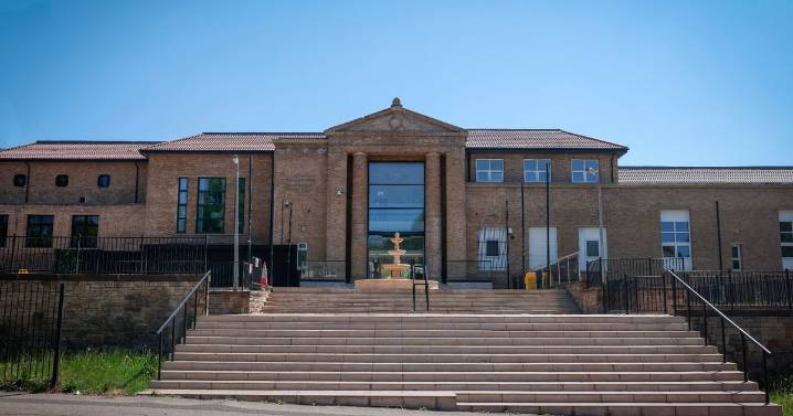 Nottingham 'ghost college' accused of abusing student loans admits it could go bust