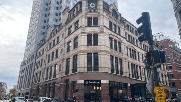 Debt holders take over downtown Boston office building sold below value