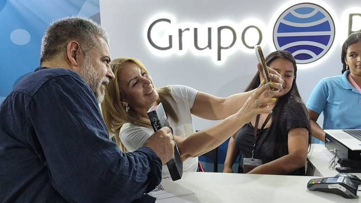 En video | Mario Mendoza: “La literatura se hace en la disciplina, no en la bohemia”