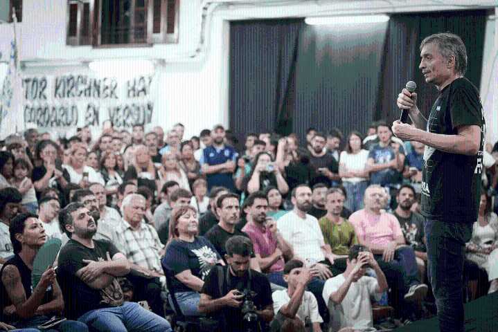 Máximo Kirchner en Varela: «vamos a dar la pelea, nadie se rinde»