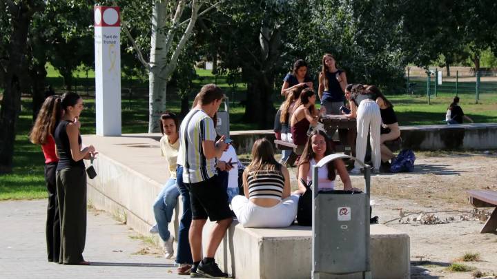 Solo un tercio de los hombres de entre 18 y 24 años cree que la democracia es preferible a otras formas de gobierno