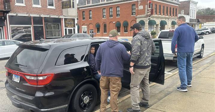 ‘They are literally targeting people.’ ICE comes to southern Illinois