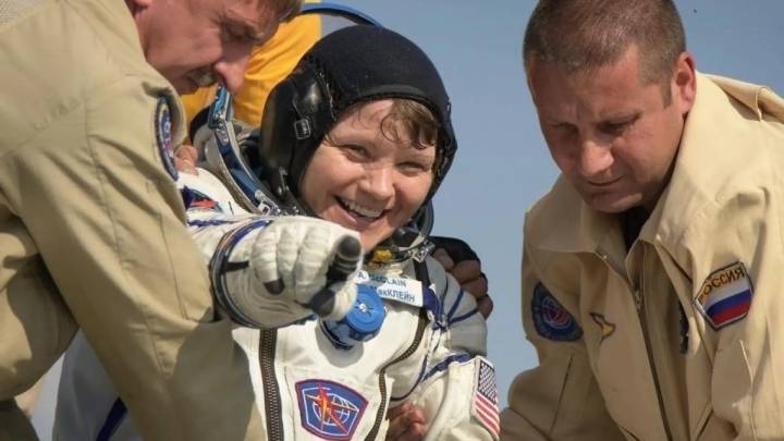 El primer "delito cometido en el espacio" nunca existió: la esposa de una astronauta admite ahora haber mentido a la Policía