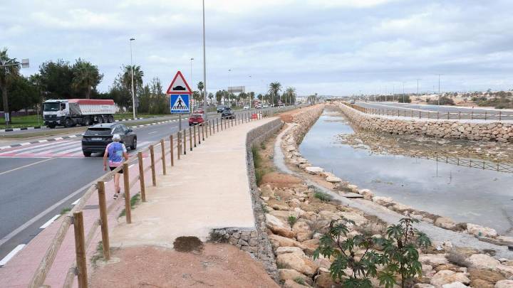 Torrevieja otorga licencia a la cadena Bauhaus y dos supermercados en La Hoya