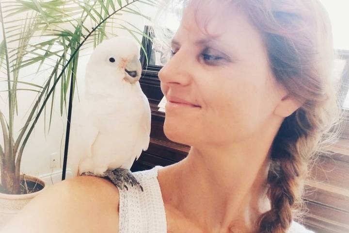 What a Parrot Taught a Woman About 'Love' After Leaving Cult as a Teen (Exclusive)