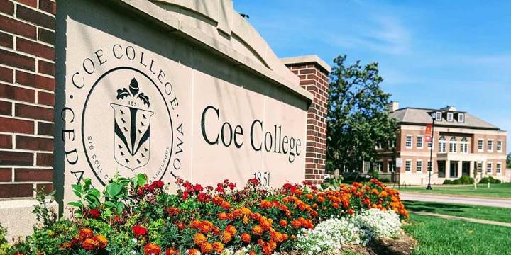 Coe College to offer AI tools and training to students through Google partnership