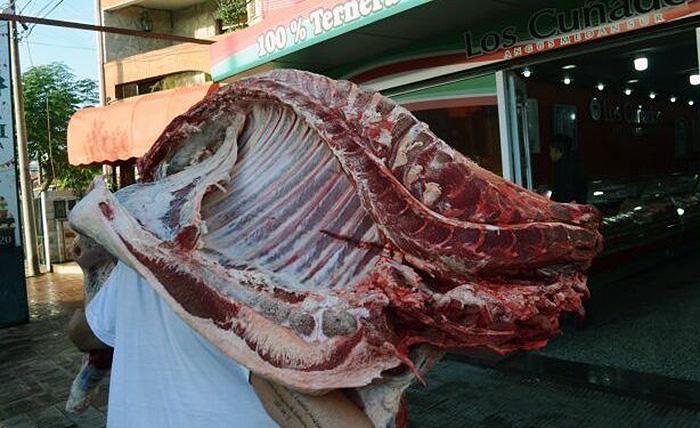 NEA: la carne, con el 37,5%, es el alimento que más subió en 2025