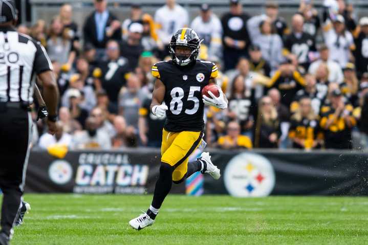 Promising Pittsburgh Steelers rookie exits Bengals game with injury