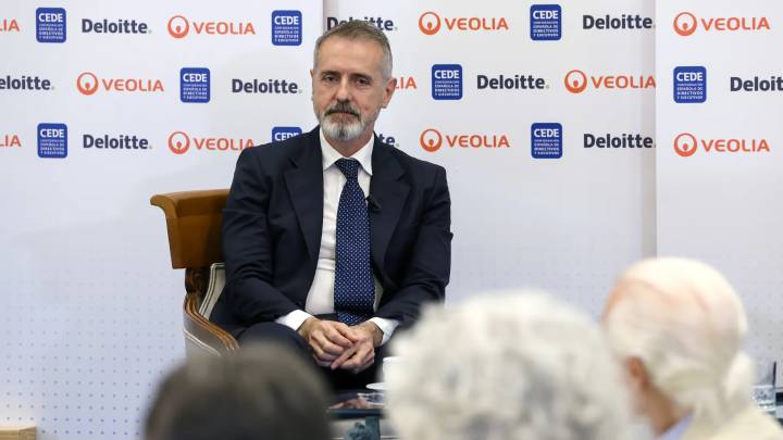 Telefónica se desploma en Bolsa tras presentar resultados y recortar el dividendo para 2026