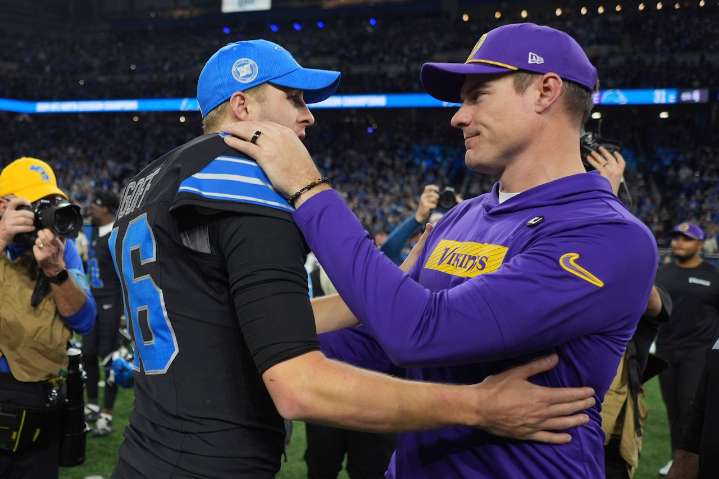 Watch Lions vs. Vikings NFL Week 9 game today, free Streameast alternatives, start time, TV channel