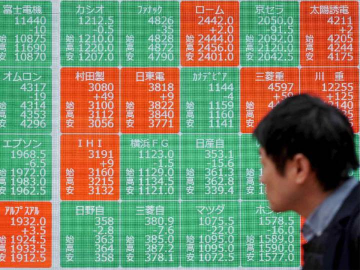 Costa noreste de Japón envuelta en tsunamis tras sismo en el mar