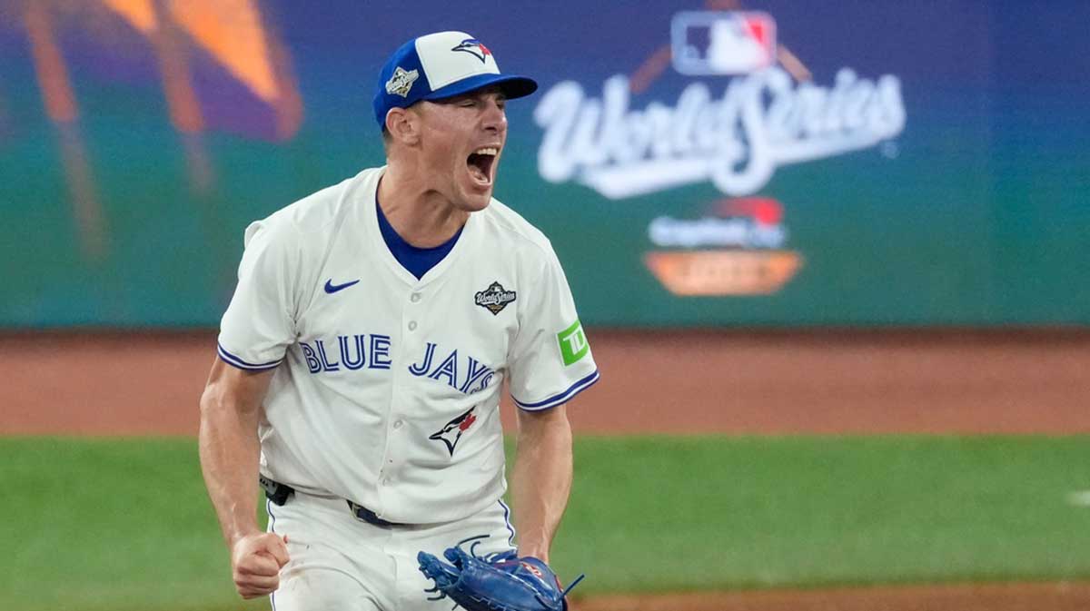 Blue Jays’ Chris Bassitt goes all in on Halloween costume before Game 6