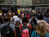 EEUU implementará un nuevo requisito en los aeropuertos obligatorio para todos los extranjeros desde diciembre