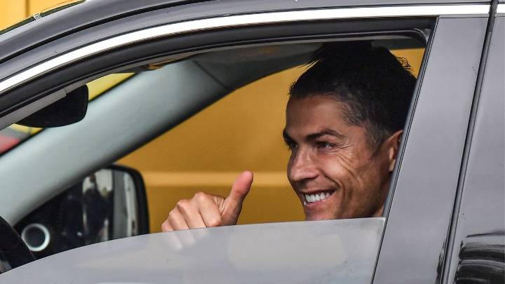 Cristiano Ronaldo reveló la absurda cantidad de carros que tiene y su marca favorita: "Los colecciono como cuadros"