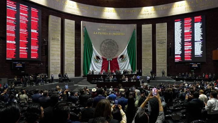 Diputados suavizan multas en iniciativa presidencial para reformar la Ley de Aguas Nacionales; el dictamen se vota el miércoles en el pleno 