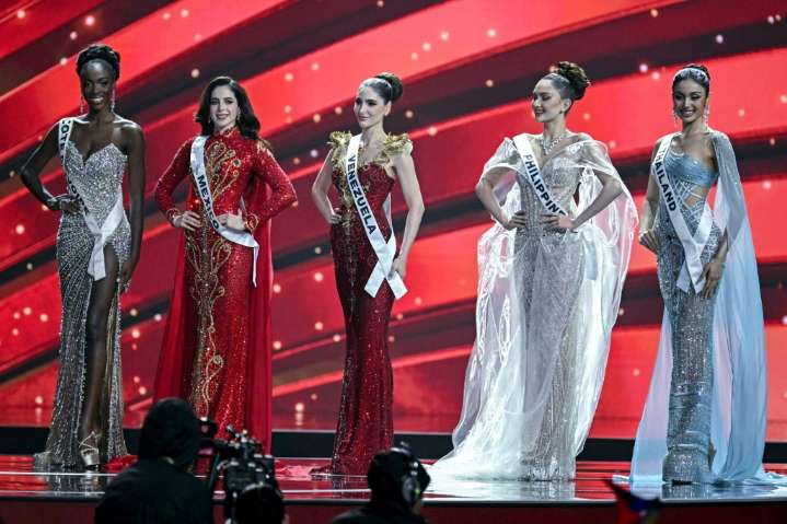 México se corona Miss Universo en medio de apoyo feminista tras altercado con organizador