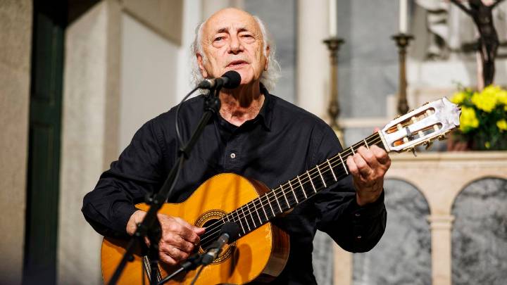 Amancio Prada: «Rosalía de Castro fue mi primer amor y va conmigo por el mundo»