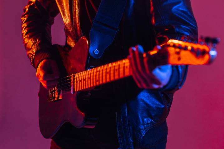 Metal band’s members quit during tour, abandon singer at gas station