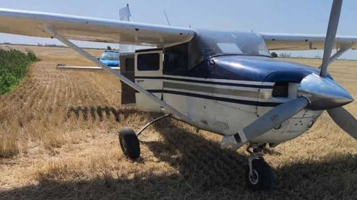 Hallaron una avioneta abandonada en un campo en el norte de Santa Fe