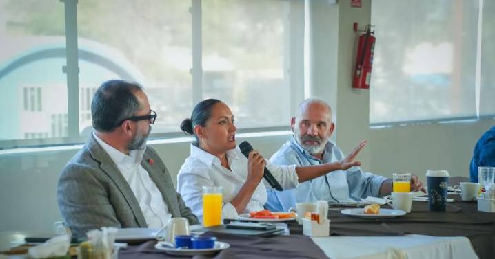 Impulsa Canirac diálogo con agencia digital para simplificar trámites en sector restaurantero